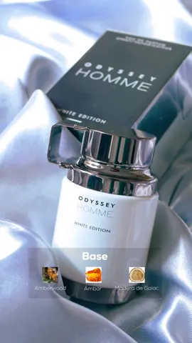 🍃Odyssey Homme White Edition de Armaf es una fragancia de la familia olfativa Ámbar Fougère para Hombres.🍃 🎵Notas de Salida:pimienta rosa, toronja (pomelo) y yuzu. 🎵Notas de Corazón: hojas de violeta y notas marinas. 🎵Notas de Fondo: ámbar, Amberwood y madera de gaiac. ⭐️Perfumes originales  🏬 Somos tienda física 🛵Contamos con delivery  📍Estamos ubicados en los Cortijos,  Centro Todo Tecnologia, local número 29. #caracas #venezuela #perfume #fragancias #armaf #perfumerias #perfumeria #perfumeriacaracas #perfumeriavenezuela 