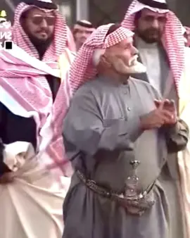 #علي_بن_حمري #يبغى_يلعب_وبكاني 