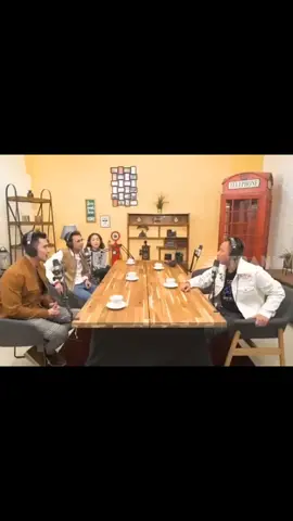 depan suaminya langsung gak tuh🙊😀#nagitaslavina #raffiahmad #verrelbramasta #vickyprasetyo 