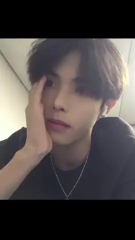 tôi không quan trọng#05 #tinhyeu #Love #loveyou #trendtiktok #traiđẹptrungquốc #nhachaymoingay #douyin #boyphố #boycutechina #tomboytrungquốc #xuhuong2023 #boyfriend #05년생 