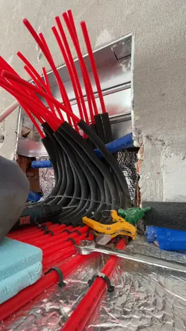 #plumbinglife #plumberlife #plumbing #nxemjeqendrore #nxemje #kumanova #plumber #dysheme #viral #shkup #prishtina #tirana #floor #floorheating #heating #heatingengineer #heatingandcooling #heatpump #geberit #viegapress #vaillant #goodwork #work #working 