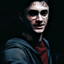 if u see this man CROSS THE STREET🙅🏽‍♀️ | #harrypotter #danielradcliffe #ronweasley #hermionegranger #emmawatson #rupertgrint #hogwarts #harrypotteredit 