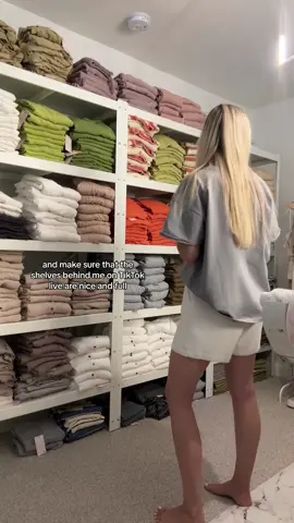 A day in my life as a small business owner💕 #SmallBusiness #smallbiz #boutique #smallbusinesscheck #smallbusinesstiktok #dayinmylife #Lifestyle 