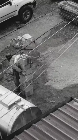 هەژاری  نانی هەژاری زۆر شیرینە لام  عەبدی پارە نیم وەک پیاوی نەفام  دینارێک بە ڕەنج بێتە گیرفانم  خۆم بە هەرچی شاو سولتانە نادەم  #پیرەمێرد  #هەژار  #هەژاری  #هەژاری_شەرم_نیە✋😌💔☝  #شێرکۆ_بێکەس  #sherkobekas  #کریکاری 