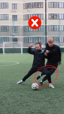 Body Konteks 🤼 #1vs1 #futsal #fast #Soccer #trendingtiktok #tutorial #defender #fyp #skills #trendingvideo #bodykontes 