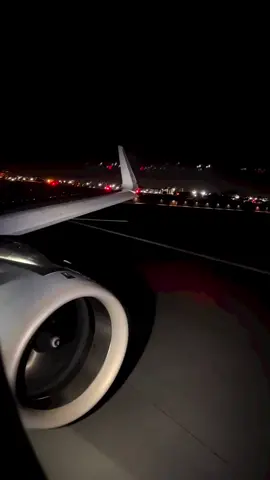 #aviation #airplane #aeroporto #aviao #decolagem #pouso #voo #voonoturno