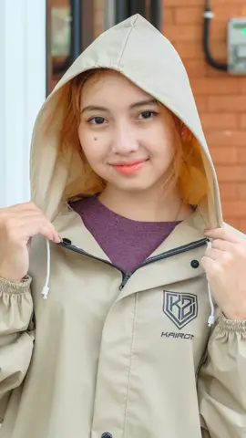 Secakep itu design jas hujan KAIROZ😍ini mah bukan cuma nglindungin dari hujan tapi juga bikin tampilan tambah kece😎#jashujankairoz #jashujan #fyp #fypシ 