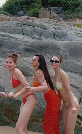 Người chị luôn lệch nhịppp @LÃ THANH HUYỀN OFFICIAL @Huyền Lizzie #thuyanh#noway#tiktokgiaitri 