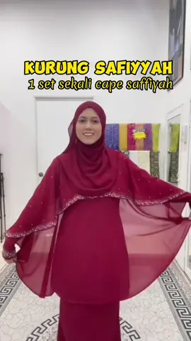 Kurung moden dengan cape labuh sangat manis dipandang selesa di pakai kurung simple yang menampakkan elemen feminim .nampak sopan  sesuai digayakan pada hari perayaan, pernikahan,kenduri dan sebagainya #kurungmoden #kurung #kurungmuslimah #kurungsafiyyah #kurungnikah #kurungviral #bajukurung #bajukurungmoden #bajukurungcantik #bajukurungterkini #fyp #fypシ #fypシ゚viral #trending #masukberanda 