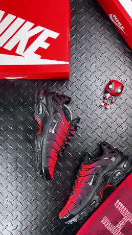 Nike Airmax Plus TN “DeadPool” 🩸 #nike #nikeshoes #nikeairmax #niketn #niketns #airmax #airmaxplus #niketuned #tn #tn1 #tn2 #tn3 #nikeairmaxplus #airmaxplustn