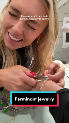 She does perminant jewelry now 💅🏻😌 #girlsnight #perminantjewelry #DIY #bracelet 