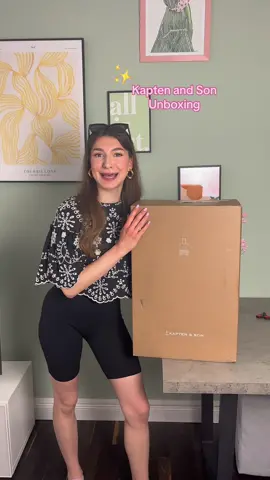 Ad| DIESER KOFFER 😍 Wie oft sage ich die Worte „Oh mein Gott“? 😂 Schreibts in die Kommentare! 🫶🏻 @kaptenandson #kaptenandson #unboxing 