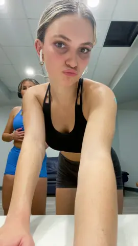 I just wanna dannnceee🕺🕺🕺 tik tok we r 21🫡