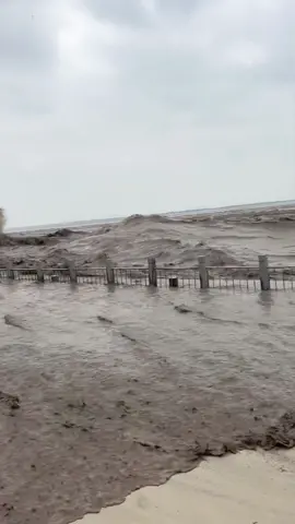 The climate warming made the sea level raising and the sea level raising increase the tide of Qiantang River#nature #foryou #pourtoi #fyp #fypシ #qiantangriver 