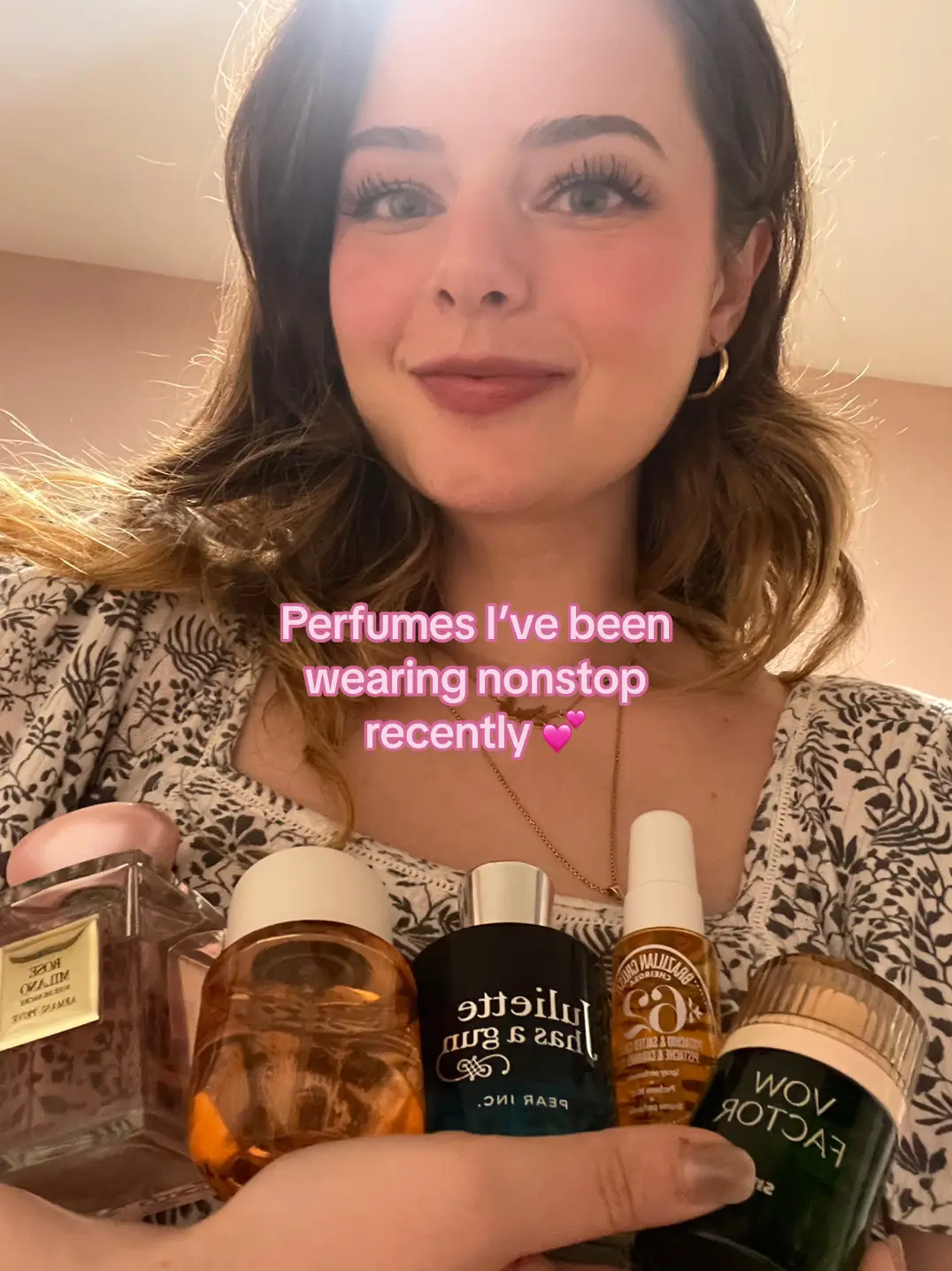I seriously haven’t been able to put these perfumes down recently @Snif @Juliette has a gun @Armani beauty @Sol de Janeiro @Phlur #snifvowfactor #armaniprive #jhag #jhagpearinc #soldejaneiroperfume #soldejaneirocheirosa #phlur #phlurmissingperson #1969perfume #invisiblepostperfume #figperfume #gourmandperfume #fruityperfume #roseperfume #perfumetiktok #perfumerecommendations #wearablemagic 