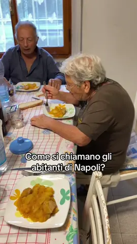 Come si chiamano gli abitanti di Napoli?👵🏻👴🏻#perte #foryoupage #foryou #fyp #xte #fy #neiperte 