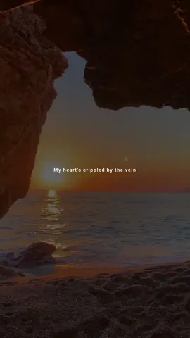Bleeding love... #leonalewis #leonalewisbleedinglove #bleedinglove #keepbleedinglove #fypシ #recommendations #foryou #oldsongs #nostalgia #nostalgiamusic 