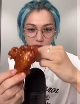 Felix chicken mulbang #felix #chicken #mukbang #asmr #vlive #skz #straykids #stay
