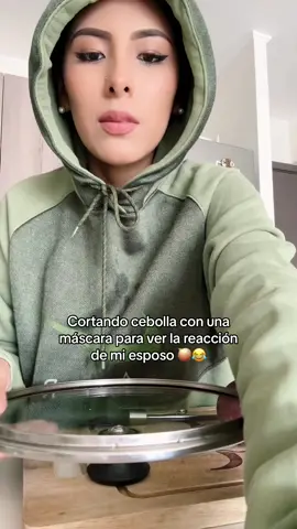 Su reacción 😂😂 IG:carenalegria6 #parati #pareja #broma #reaccion #comedia #couplesgoals #fyp #onionprank 