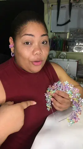 😂 ES BROMISSS ! Aqui tenemos precios pa’ to’ los bolsillos💃 e igual seran hermosos y de excelente calidad.🥰  #columbusaccesories #mood  #humor #fallowme👈 #parati #viral #alambrismo #hechoamano 