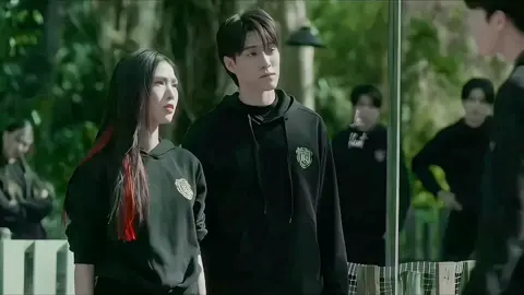 1s trước khi Maki bị tác động vật lý cái mặt cha Tibet tỉnh bơ thế mà 1s sau anh ta đã bật lại luôn, mê luôn cái ánh mắt anh ta mỗi khi nhìn Maki, nó tình xỉu#homeschool #tibetmaki #maki #tibet #flimrachanun #nanihirunkit #xuhuong #lokhiet #fyp 