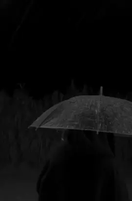 Let me down slowly 🖤🎧 #inzi #aesthetic_inzi #乂Ｉｎｚｉ乂 #1m #original #viralcontent #viralvideo #CapCut #viral #fyp #foryou 