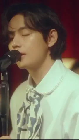 It's Beginning to Look a Lot Like Christmas (Cover by V BTS) 💜💜💜 #vbts #kimtaehyung #thv #taehyung #bts_official_bighit #bts #coversong #christmassong 