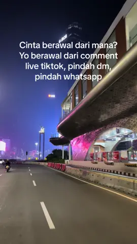 Pora nyeni ngene ki? Indahnya dunia percintaan🤪 #fyp #citylightjakarta #sudirman #foryoupage #jowopride 