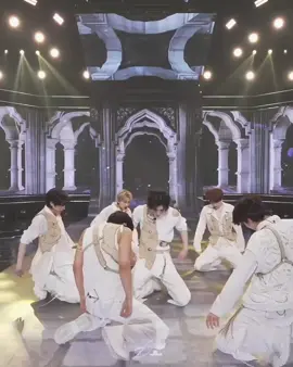 they posted a 4k version bye #enhypen #enhypen_sacrifice #sunghoon #sunoo #kpopfyp 