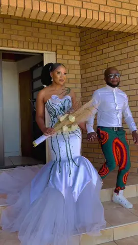 MUA: Majoy & Balee Beauty Bar Hairstyle: Majoy & Balee Beauty Bar For bookings contact us on 0820494526 #KgaowedsRori #bridalmakeup #bridalmakeupandhair #bridalmakeupandhairstylist #travellingmakeupartist #bridalmakeuplook #burgersfortmakeupartist #janefursemakeupartist #sekhukhunemakeupartist #pretoriamakeupartist #gautengmakeupartist #polokwanemakeupartist 