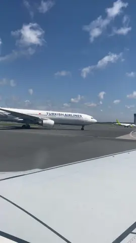 في احله من السفر🫶🏻❤️#foryou #7mod5905 #fyp #✈️ #اسطنبول🇹🇷 #مطار 