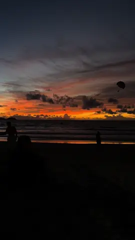 #جزيره_بوكيت #fypシ #fyp #ميحد_حمد #لقيت_الدار_من_بعد_الحبايب #explor 