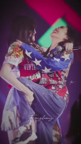 Chắc hai bạn cũng phải nghe thấy lời thổn thức của con dân thì nay mới nhảy đôi cháy đến vại 😌 Anw thì mắt cười này của em ấy là không thể che dấu nổi niềm vui. Em vui thì chúng tôi đều vui với chọn lựa của em 🤍 #engfa #charlotteaustin #englot #อิงล็อต #engfawaraha #missgrandthailand 