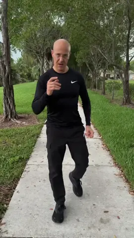 #motivationaldoc #walkingbackwards #reversewalk #nomorekneepain #hearthealth #healthylifestyle 