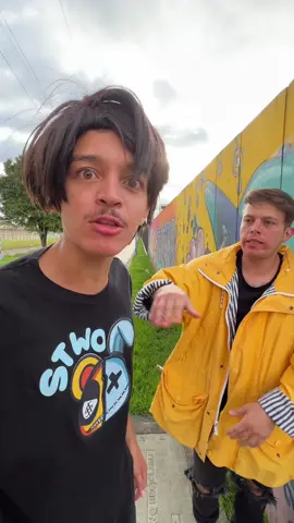 Fabo saca de un apuro a su amigo @El Mono 