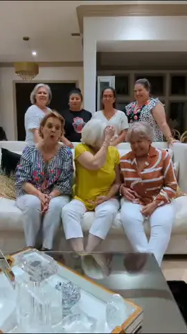 #ladygaga #girls #badromancechallenge #parati #family #singing #funny #challenge #girlsnight 