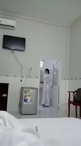 Phi Khánh_ Huế ib cho e a nhé !