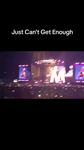 Depeche Mode 'Just Can't Get Enough', classic! London Twickenham Stadium 17/6/23 #DepecheMode #DaveGahan #MartinGore #TwickenhamStadium #London @Depeche Mode 