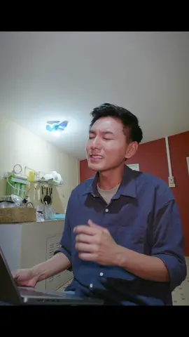 Một bài hát mà Khoai rất thích của Thắng. Trước Khi Em Tồn Tại. Và cám ơn bạn Việt Anh và HuyBQ vì bản piano này nữa. Một buổi chiều mưa nghe bài này xong buồn ngang nên ngồi hát. #KhoaiLangThang #TruocKhiEmTonTai #cover 