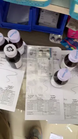 Pelan pelan bu😭#dokter #pelan #pelan#resep #obat #nakes #farmasi #tren 