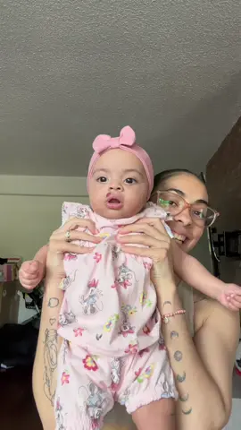 happy sunday !! have a great day 🤍  • #firsttimemom #MomsofTikTok #babiesoftiktok #grwmroutine #grwmmakeup #grwm 