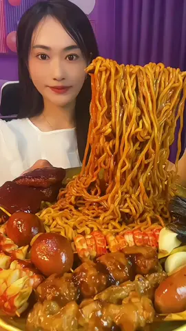 #mukbang #asmr #food #eating #Foodie #foodtiktok #foryou #fyp #foryoupage #viral 