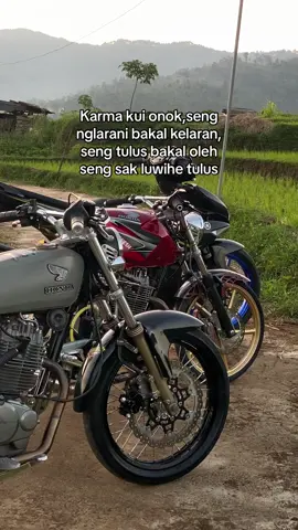 Dadi lek oleh seng podo podo bersyukure ojo malah mok sepelekne wong tulus ndak bakal teko peng 2😁