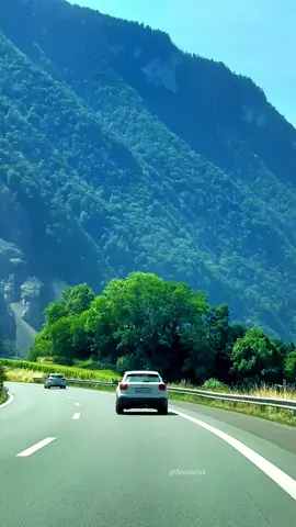 #swissroads 🇨🇭#roadtrip #swissmountains #amazingswitzerland #beautifuldestinations #sisiswiss #swissbeautiful #switzerlandnature #moutains 