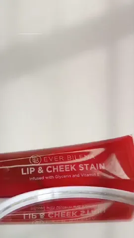 3 | Spreading the love with my go-to Ever Bilena lip and cheek tint in 'Very Red'! 💄❤️ —tags: #women #students #workingwomen #lipandcheektint #lightweight #blendable #easytouse #naturallook #pigmented #fyp #tiktokaffiliate #ugcph 