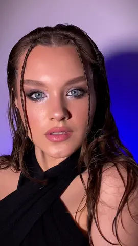 🍒#makeup #wetlook #wetmakeup #artist #transition #beauty 