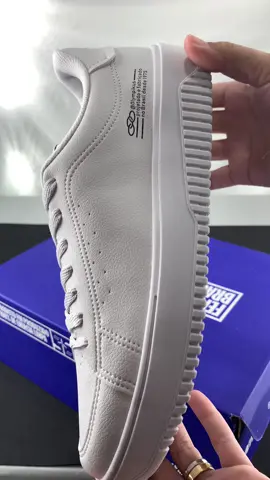 Tênis Olympikus Eros, ele é perfeito pra deixar seu look mais despojado! #olympikus #tenis #casual #confort #tenisbranco #fyp #foryou  