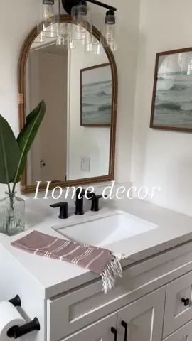 Love me a good hand towel. #homedecor #homeugc #ugchomedecor #ugchomecontent #homedecontent #ecommerce #influencermarketing 