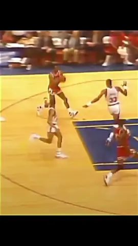 Michael Jordan's best dunks 🐐💪🏀 #michaeljordan #edit #basketball #fyp #foryou #foryoupage 