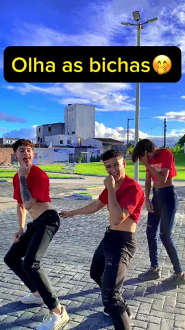 Você também dançou😂 #bondedomaluco #bondedomaluco2007 #danca #dancinha #dance #dancar #engracado #resenha #humorista #gay #dancarino 